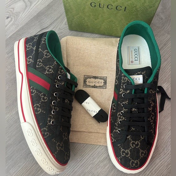 Gucci canvas monogram sneaker new with tags - Picture 4 of 10